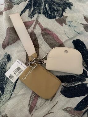 Lululemon Dual Pouch Wristlet White Opal/Trench
